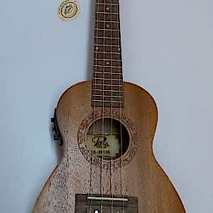 Puka Elektro Concert Maun Ukulele+Kılıf+Askı+Pena Hediyeli